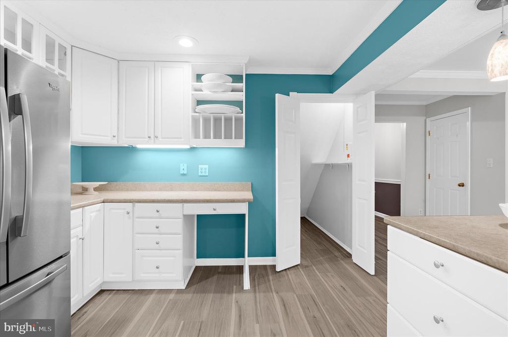 Image 14 of property listing at 1126 NEPTUNE PL, Annapolis, MD 21409