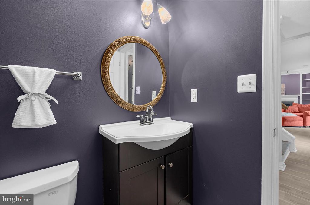 Image 22 of property listing at 1126 NEPTUNE PL, Annapolis, MD 21409