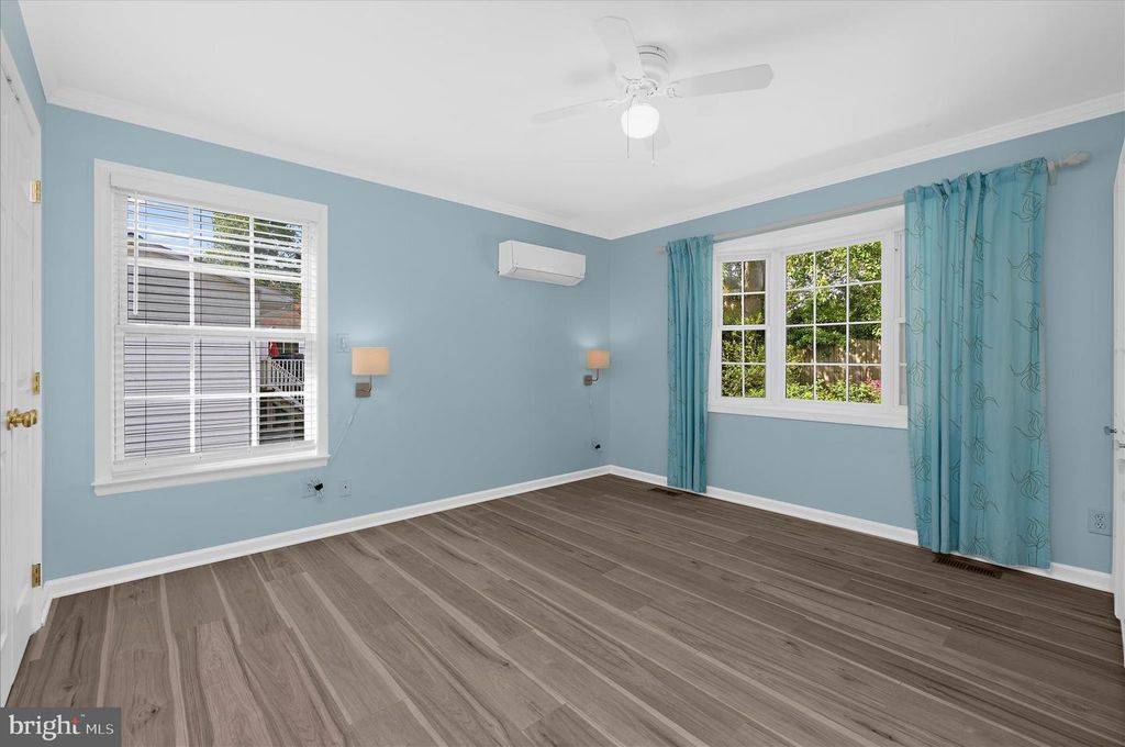 Image 36 of property listing at 1126 NEPTUNE PL, Annapolis, MD 21409