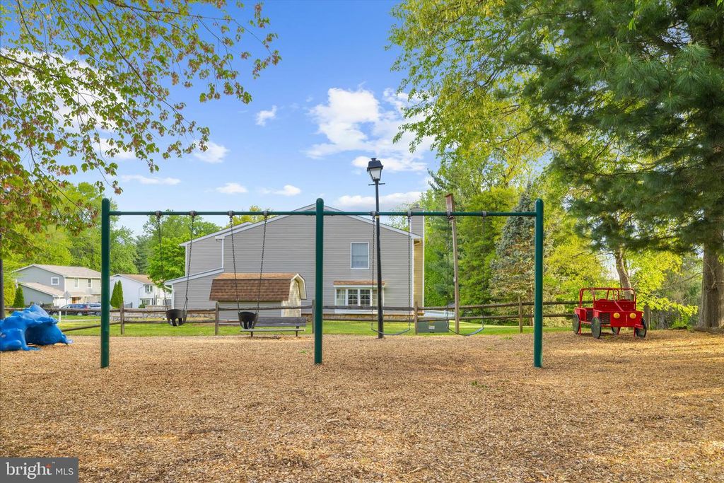 Image 65 of property listing at 1126 NEPTUNE PL, Annapolis, MD 21409