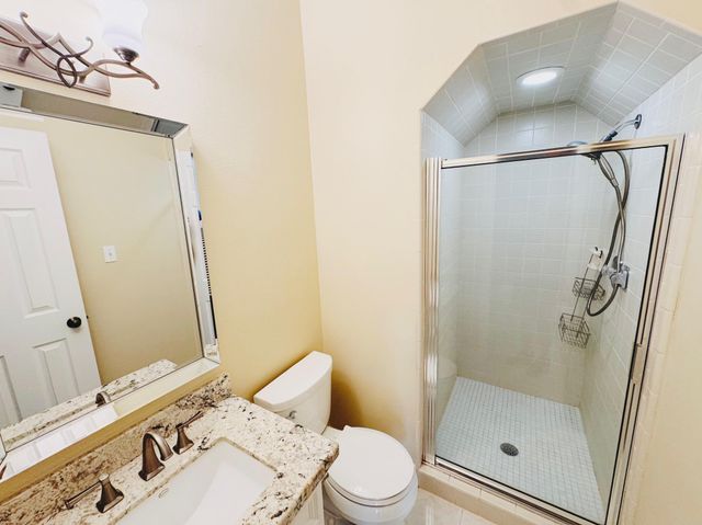 20402 Sunny Shores Dr, Humble, TX 77346