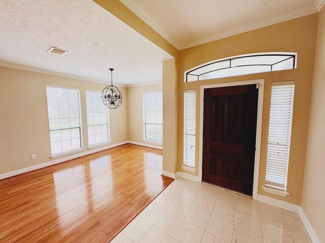 20402 Sunny Shores Dr, Humble, TX 77346