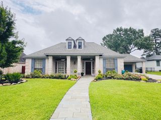 20402 Sunny Shores Dr, Humble, TX 77346
