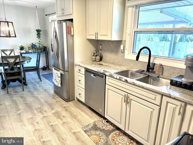 132 YORKSHIRE DR, Mechanicsburg, PA 17055