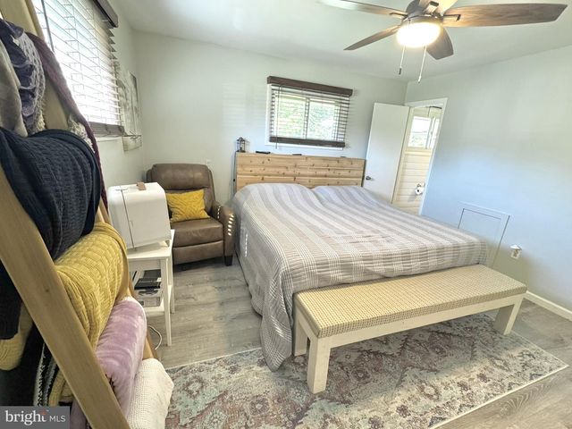 132 YORKSHIRE DR, Mechanicsburg, PA 17055
