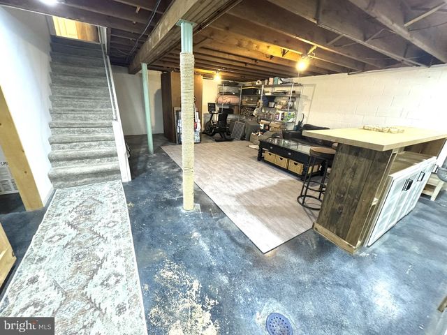 132 YORKSHIRE DR, Mechanicsburg, PA 17055