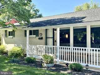 132 YORKSHIRE DR, Mechanicsburg, PA 17055
