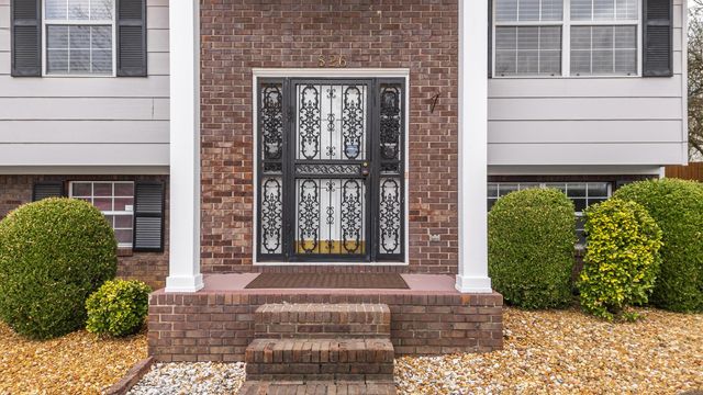 826 Northbrook Drive, Hixson, TN 37343