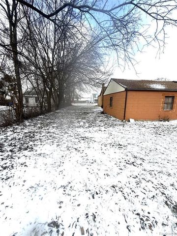 20830 Wellington Avenue, Warren, MI 48089