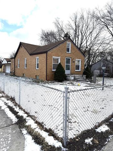 20830 Wellington Avenue, Warren, MI 48089