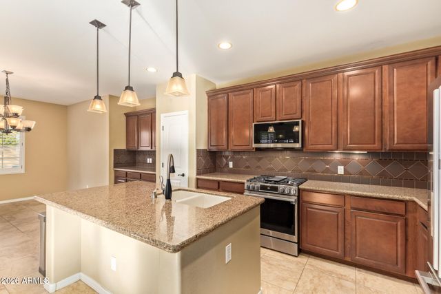 3340 E YELLOWSTONE Place, Chandler, AZ 85249