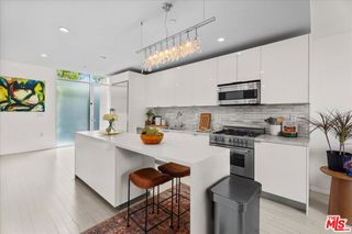 7917 Willoughby Avenue 2, Los Angeles, CA 90046