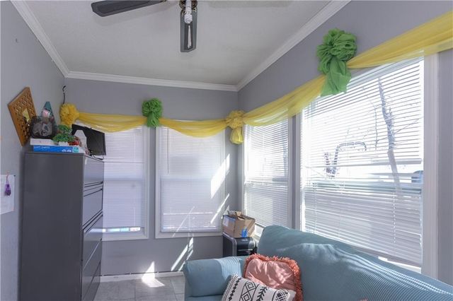 9400 E 9th Street S, Independence, MO 64053