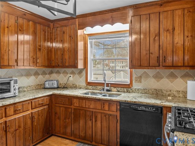 9522 Broad Meadows Rd, Glen Allen, VA 23060