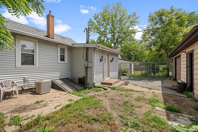 3022 Commercial Avenue, South Chicago Heights, IL 60411