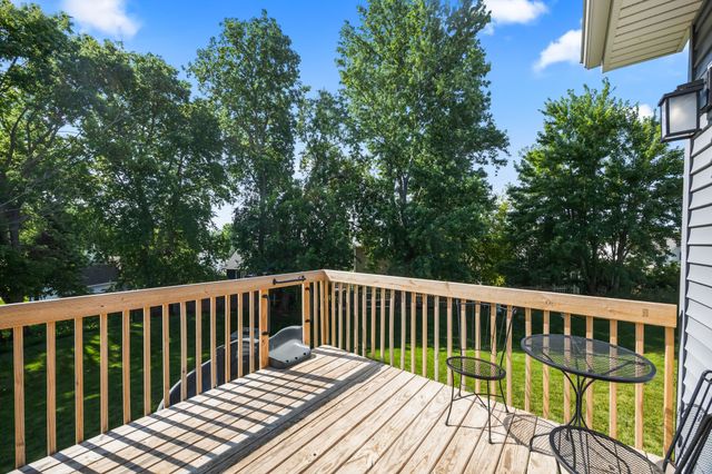 1706 Willow Court, Norwalk, IA 50211