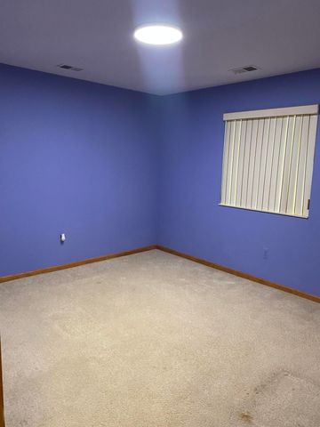 30566 Oakridge Manor Drive 24, Roseville, MI 48066