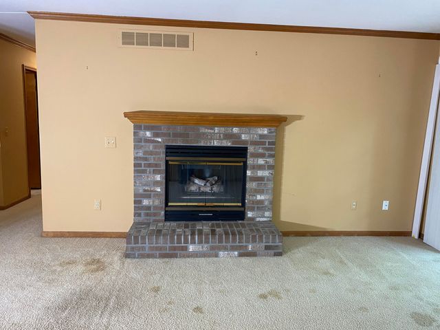 30566 Oakridge Manor Drive 24, Roseville, MI 48066