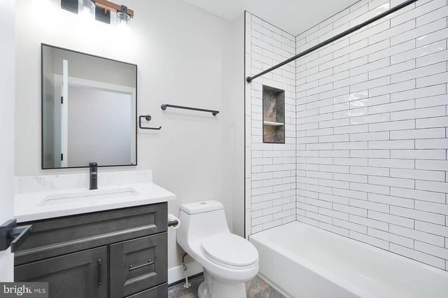 598 INDIAN RUN LN, Strasburg, VA 22657