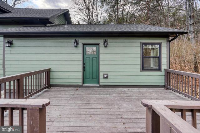 598 INDIAN RUN LN, Strasburg, VA 22657