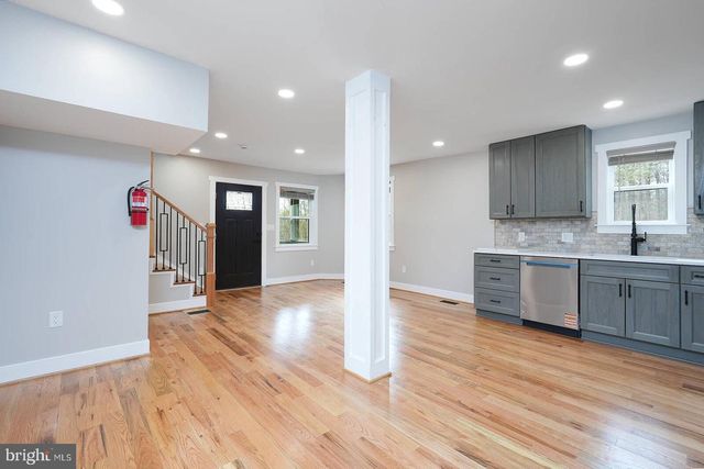 598 INDIAN RUN LN, Strasburg, VA 22657