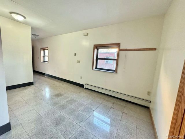 139-31 34 Avenue 3rd fl, Flushing, NY 11354