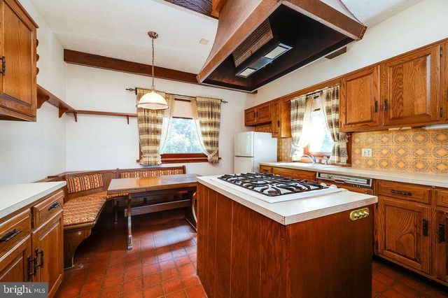 900 MORGANTOWN RD, Reading, PA 19607