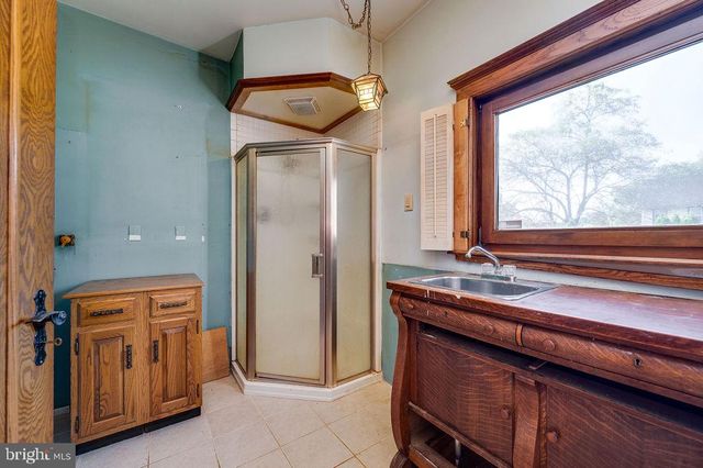 900 MORGANTOWN RD, Reading, PA 19607