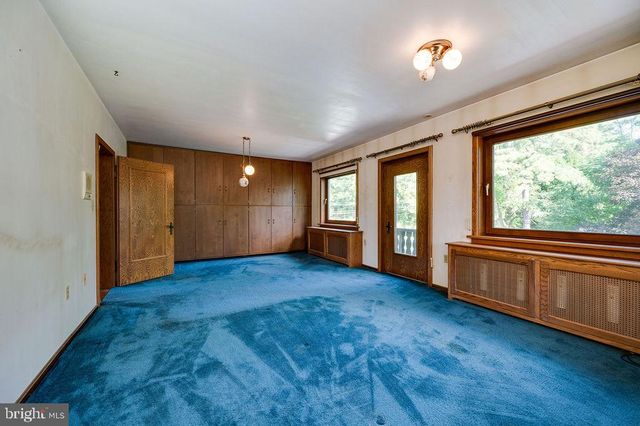 900 MORGANTOWN RD, Reading, PA 19607
