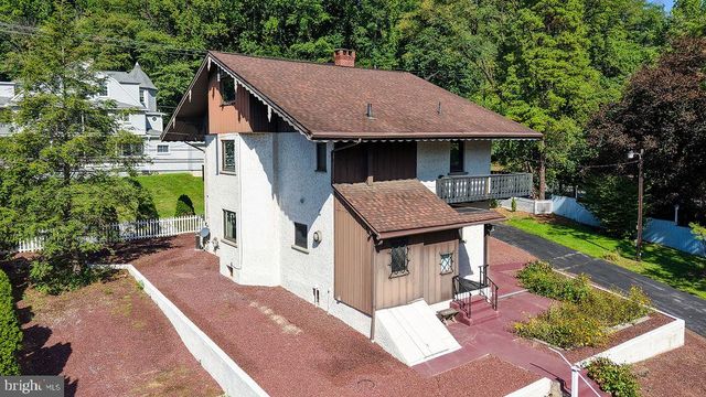 900 MORGANTOWN RD, Reading, PA 19607