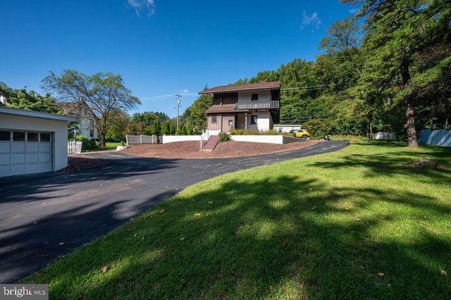 900 MORGANTOWN RD, Reading, PA 19607