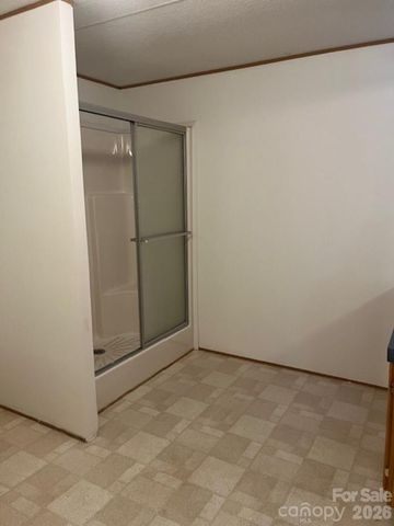50 E Wabash Drive, Sylva, NC 28779