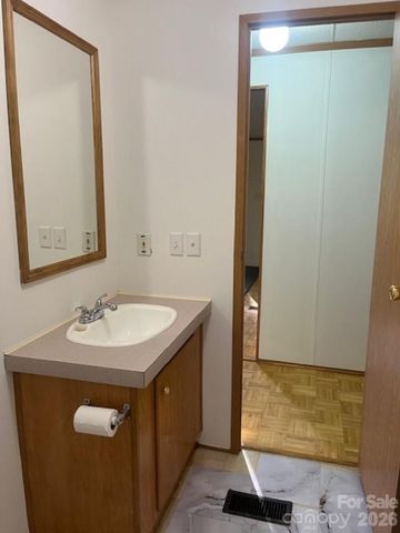 50 E Wabash Drive, Sylva, NC 28779