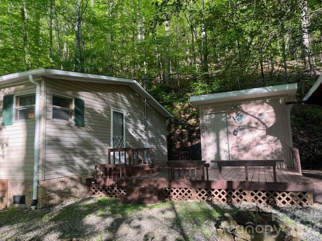 50 E Wabash Drive, Sylva, NC 28779