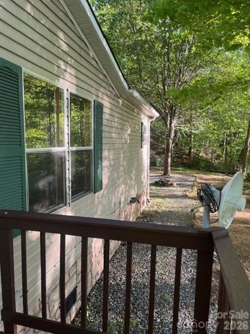 50 E Wabash Drive, Sylva, NC 28779