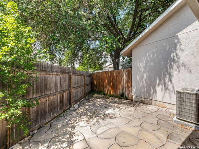 8709 Stream Cir, San Antonio, TX 78250