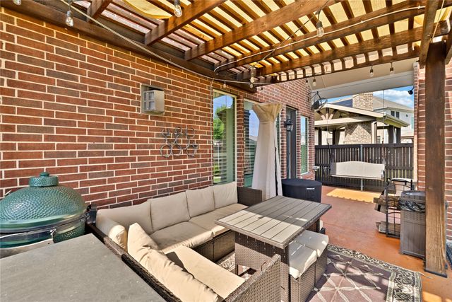 925 Nathanael Greene Court, Aubrey, TX 76227