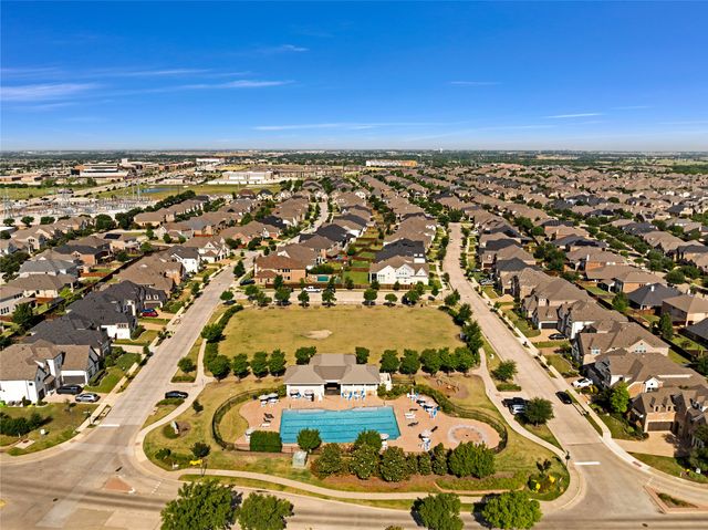 925 Nathanael Greene Court, Aubrey, TX 76227