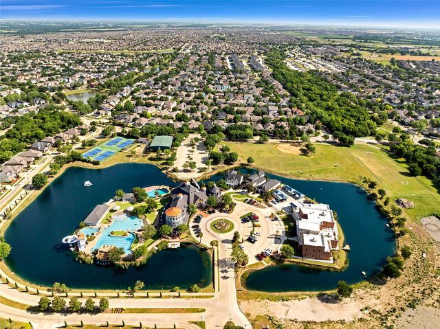 925 Nathanael Greene Court, Aubrey, TX 76227