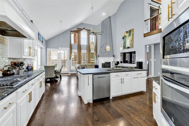 925 Nathanael Greene Court, Aubrey, TX 76227