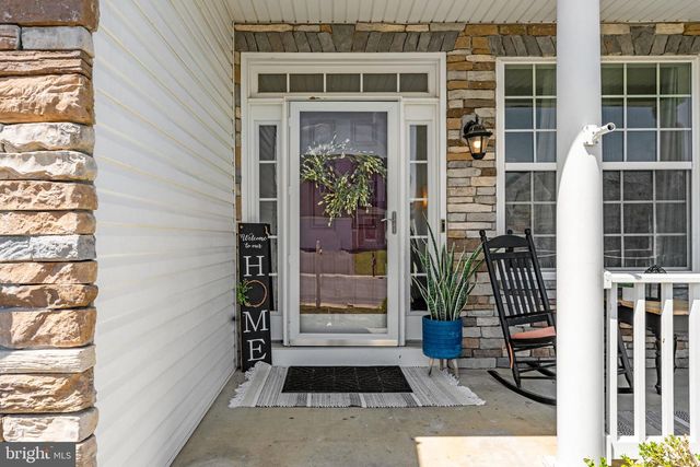 195 HUGHS RD, Charles Town, WV 25414