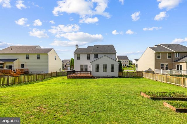 195 HUGHS RD, Charles Town, WV 25414