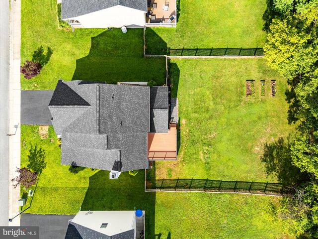 195 HUGHS RD, Charles Town, WV 25414
