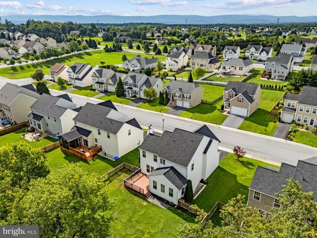 195 HUGHS RD, Charles Town, WV 25414