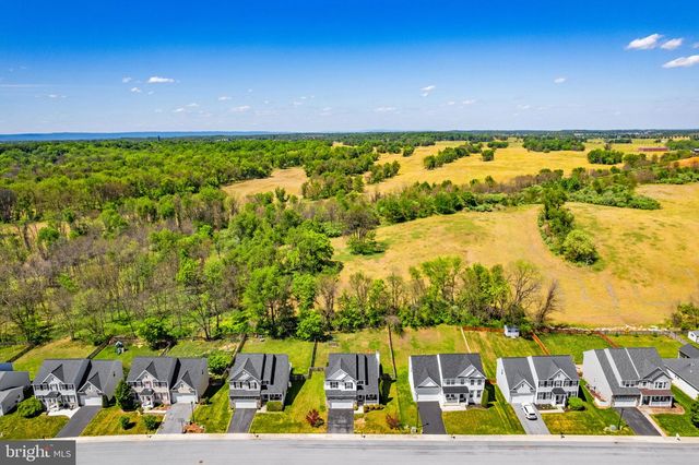 195 HUGHS RD, Charles Town, WV 25414