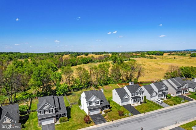 195 HUGHS RD, Charles Town, WV 25414