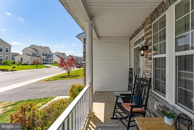 195 HUGHS RD, Charles Town, WV 25414