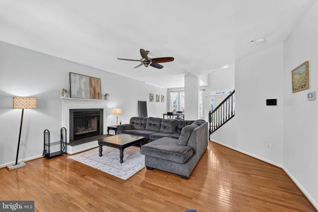195 HUGHS RD, Charles Town, WV 25414