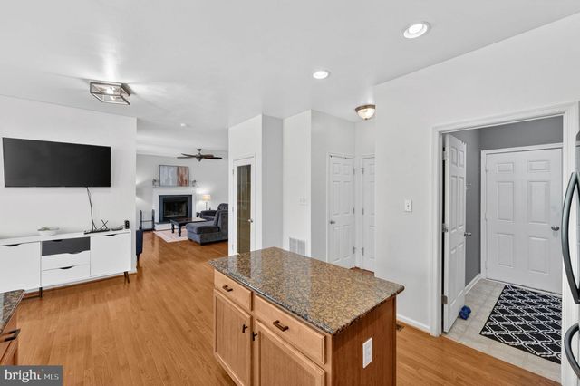195 HUGHS RD, Charles Town, WV 25414
