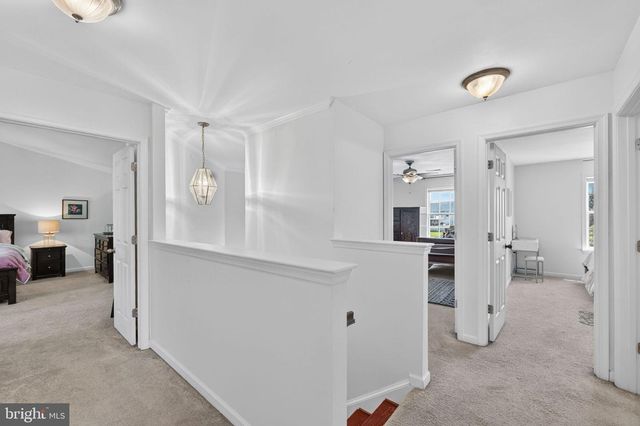 195 HUGHS RD, Charles Town, WV 25414
